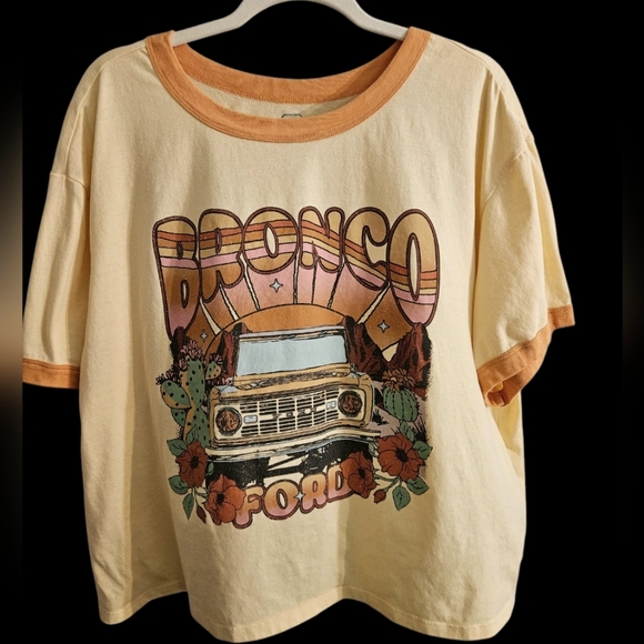 Ford Tops - Retro Look Ford Bronco Desert Sunset Ringer Cropped Tee 3X